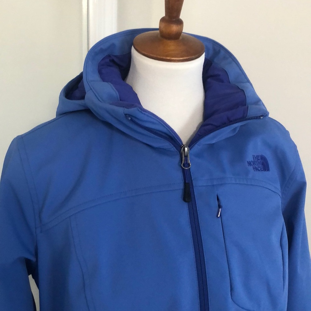 Northface Winter Jacket Size Large. - image 2